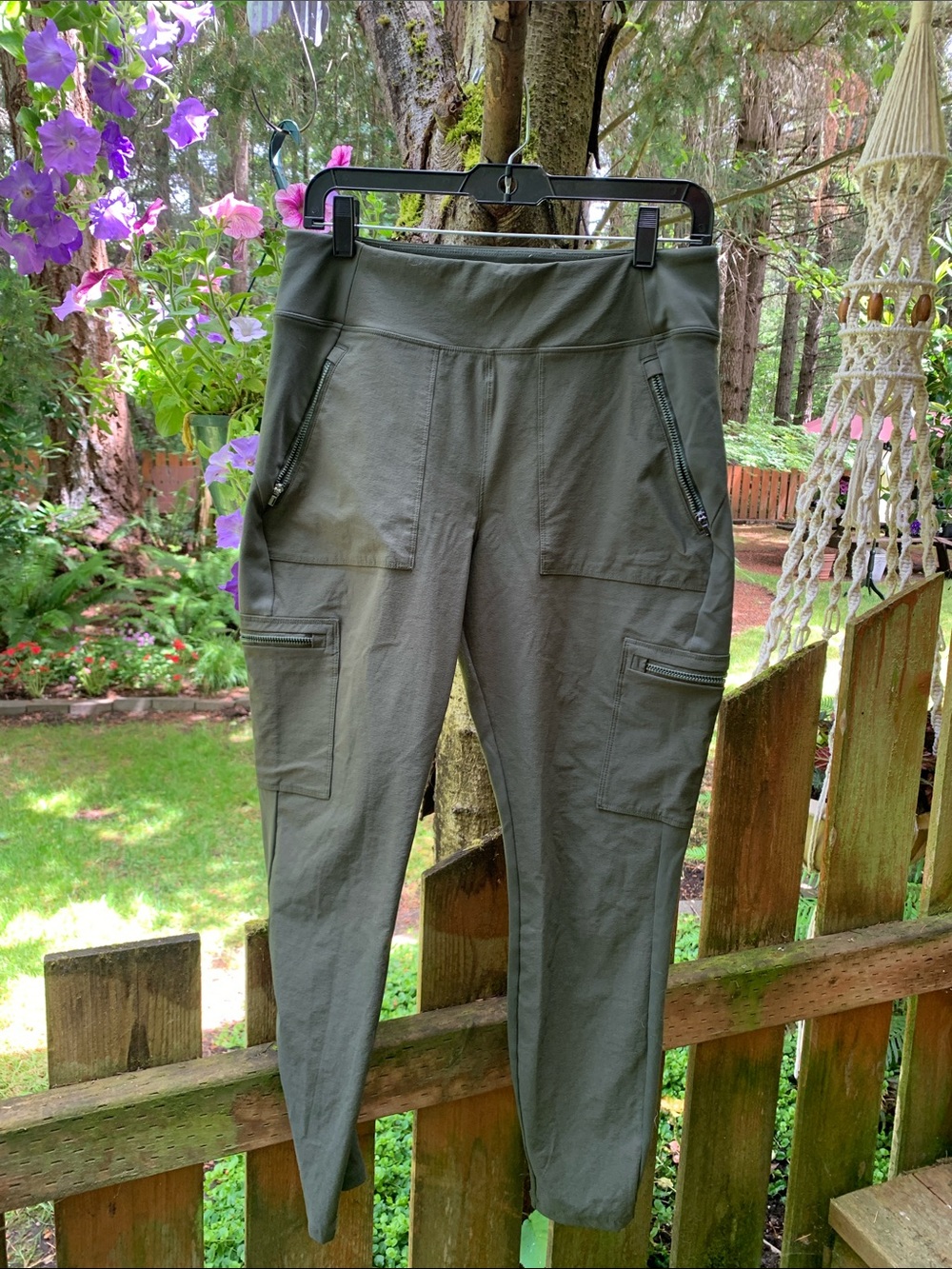 Athleta Olive Cargo Jogger Pants with Zip Pockets